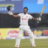 ইতিহাসের পাতায় নাজমুল হোসেন শান্ত। ছবি: ক্রিকইনফো